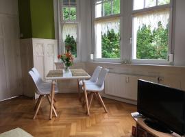 Appartment im Villenviertel，位于耶拿耶拿亥姆霍兹研究所附近的酒店