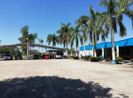 HOTEL PUNTA DEL SOL，位于Planeta Rica的酒店