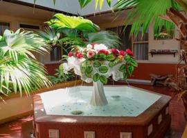 Hotel y Cabinas el Sueño，位于Tilarán的酒店