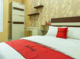 RedDoorz near Benteng Van Den Bosch，位于Ngawi的酒店