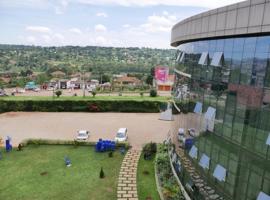 Maple Leaf Hotel Masaka City, Uganda，位于Kitovu的酒店