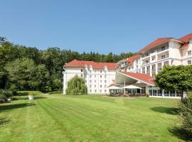 Best Western Plus Parkhotel Maximilian Ottobeuren，位于奥托博伊伦的高尔夫酒店