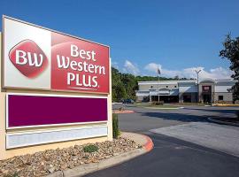 Best Western Plus Clemson Hotel & Conference Center，位于克莱门森的酒店