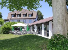 Pension Geerlisburg，位于克洛滕的住宿加早餐旅馆