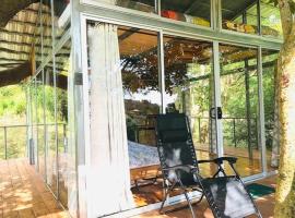 Cabaña treehouse Mountain View，位于San Isidro的酒店