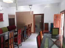 super star tourist inn，位于Kalmunai的酒店