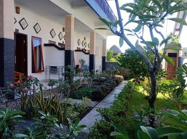 Dwiki Putra Home Stay，位于蓝梦岛的酒店