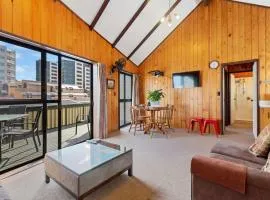 Downtown Mountview - Mt Maunganui Holiday Home