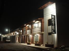 Hotel Los Pinos，位于奇格纳瓦潘的酒店