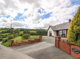 Drainbyrion Farm House
