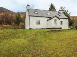 Creag Mhor Cottage，位于唐尼的酒店