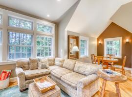 Serene Redwood Retreat，位于阿克塔的酒店