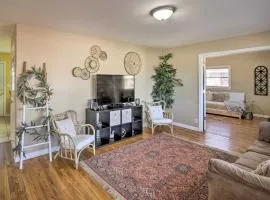 Cute Bohemian Home 25 Mins to Downtown Indy!