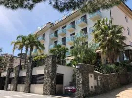 Hotel Ariston & Apartments