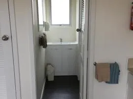 米尔顿木屋汽车旅馆 