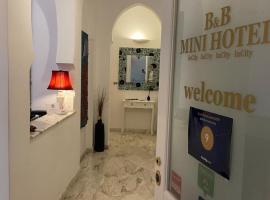 B&B Mini Hotel Incity-close train station and port-，位于萨莱诺的酒店