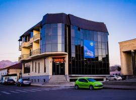 GRAND MUR，位于Akhalk'alak'i的酒店