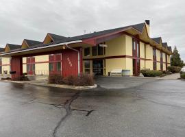 Red Lion Inn & Suites Post Falls，位于波斯特福尔斯的酒店