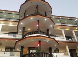 La Capannina Hotel Patong，位于芭东海滩的酒店