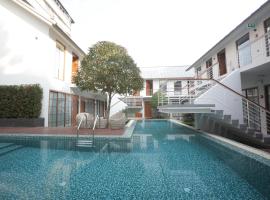 Four O'clock Hotel，位于清迈的酒店