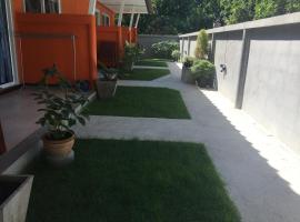 PK Family House，位于Ban Bu Lu的酒店