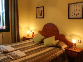 Hostal Maury，位于厄尔巴拉克的酒店