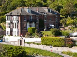 West Lulworth House，位于拉尔沃思湾的酒店