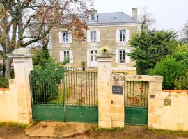 Coté Marais - gite familial，位于Chaillé-les-Marais的酒店