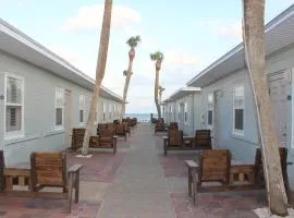 Shoreline Suites & Cabana Cottages – Beachfront