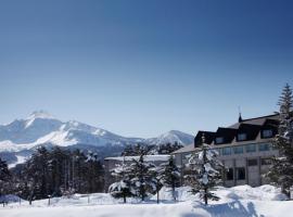 Urabandai Lake Resort Geihinkan Nekoma Rikyu，位于北塩原村的酒店