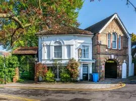 Castle Properties: The Duchess, 3 Bed Family cottage