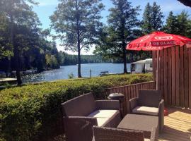 Yxningens Holiday Homes, Cottages and Camping，位于Gusum的酒店