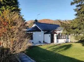 Broomfield Cottage South Luss
