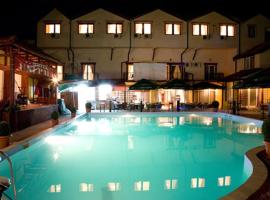 Hotel Uni Palas II，位于卡瓦达尔奇的酒店