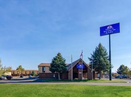 Americas Best Value Inn & Suites Ft Collins E at I-25，位于柯林斯堡的酒店