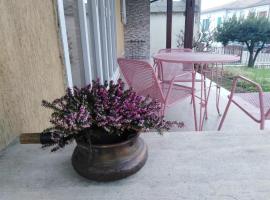 Casa Vacanza LIBELLULA，位于Sermide的酒店