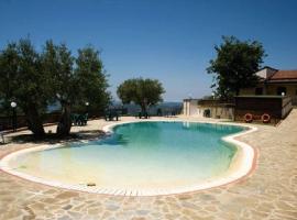 阿林村酒店，位于瓦洛-德拉卢卡尼亚的酒店