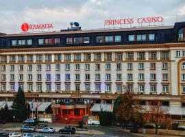 Ramada by Wyndham Plovdiv Trimontium，位于普罗夫迪夫Plovdiv Center的酒店