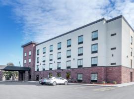 Cobblestone Hotel & Suites - Janesville，位于简斯维尔的酒店