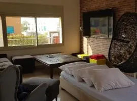 Yael Ashalim Solar Home