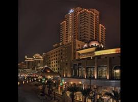 Resort Suites by Landmark at Bandar Sunway Sunway Lagoon，位于Kampong Penaga的酒店