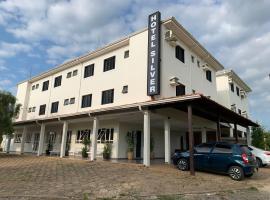 白银酒店，位于里奥达斯佩德拉斯的酒店