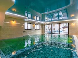 Amarena SPA Hotel - Breakfast included in the price Spa Swimming pool Sauna Hammam Jacuzzi Restaurant inexpensive and delicious food Parking area Barbecue 400 m to Bukovel Lift 1 room and cottages，位于布克维的度假村