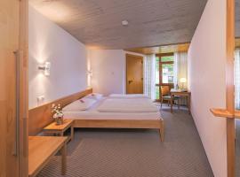 霍恩瓦特福勒姆酒店，位于普福尔茨海姆的酒店