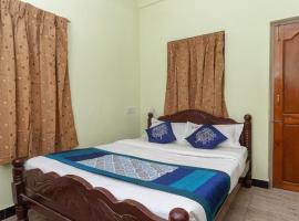 HOTEL SRI KARUNA，位于坦贾武尔的酒店