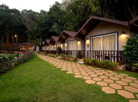 Stone Wood Nature Resort, Gokarna，位于Gokarn的度假村