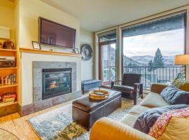 Chelan Resort Suites: Water Sunset (#303)，位于奇兰的酒店