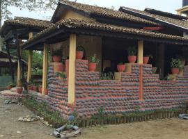 New Green Jungle Lodge，位于Kawasoti的酒店