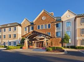 Staybridge Suites - Charlotte Ballantyne, an IHG Hotel，位于夏洛特Ballantyne的酒店