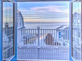Sebago Lake Haven: Water Views, Steps to Shoreline